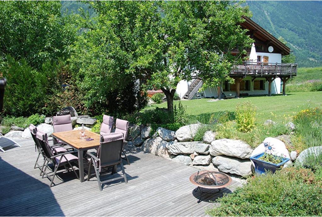 Tiki Lodge - Hot Tub & Sauna Chamonix Bagian luar foto